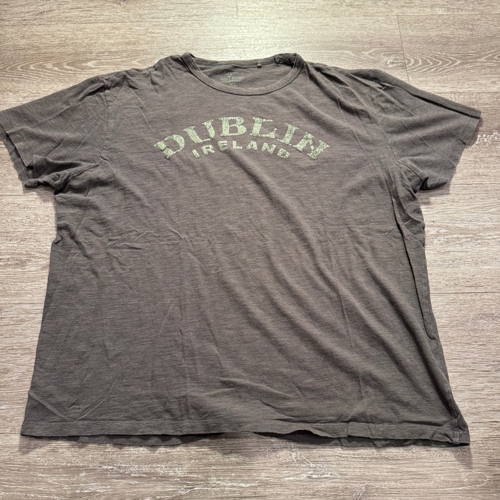 Lucky Brand Shirt Mens XL Gray Cotton Dublin Ireland Graphic Distressed Tee Y2K
